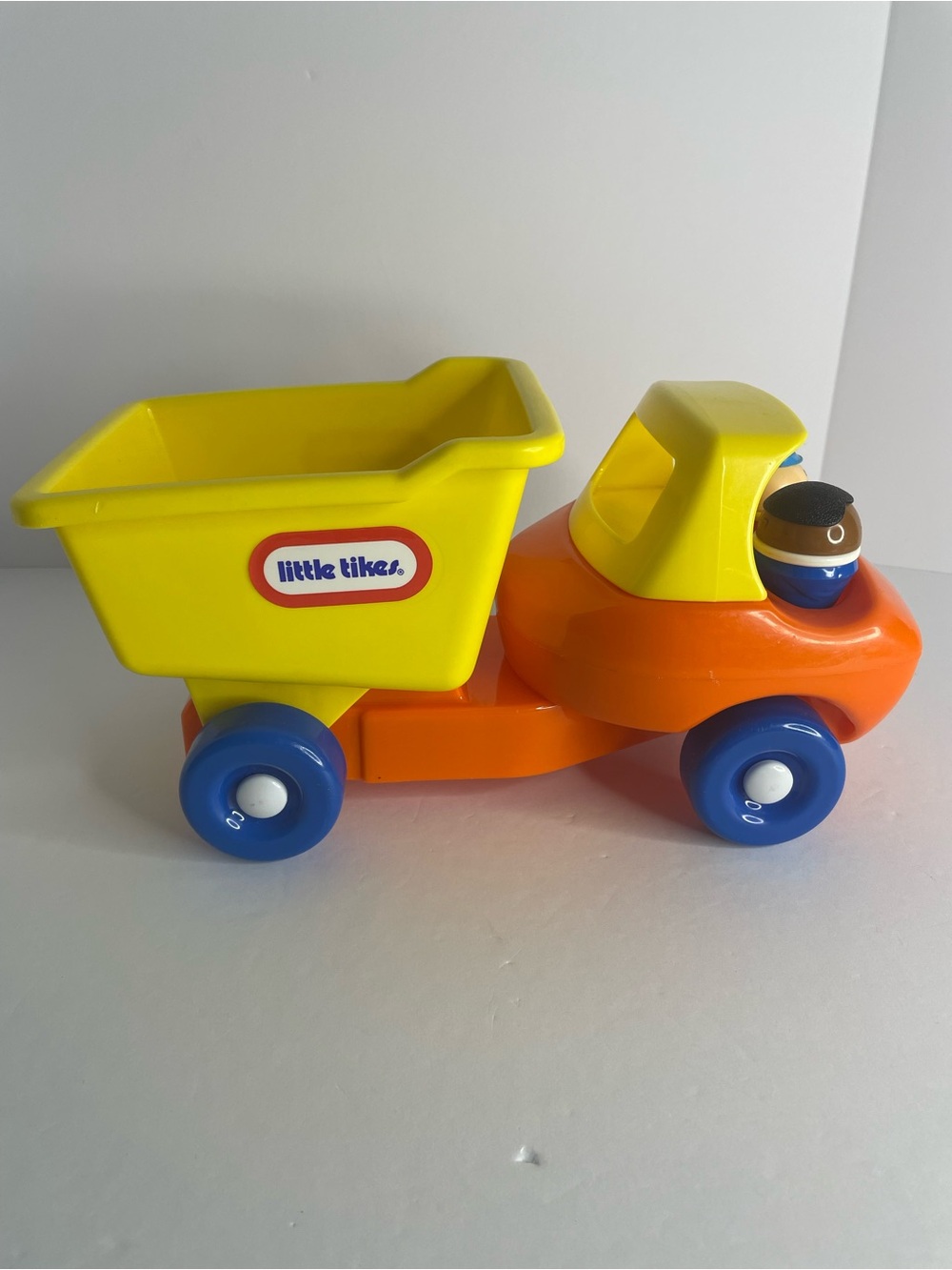 90s Little Tikes Classic Dump Truck With 2 Figures Working Clicking Sound Clean - Picture 4 of 15